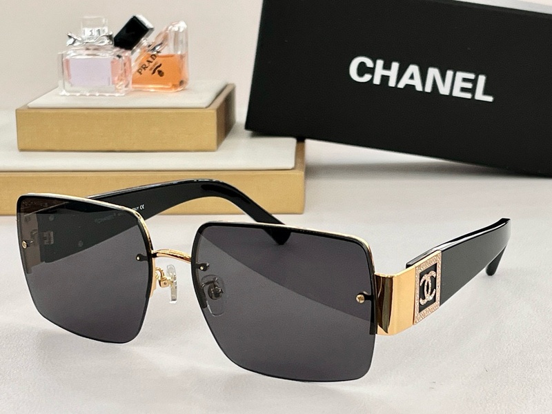 Chanel Sunglasses 220